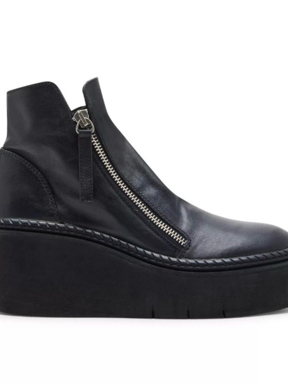 Steve Madden Black Leather Platform Zip Ankle Boots